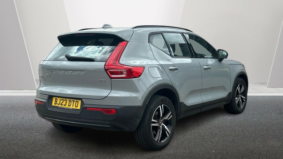 Volvo XC40 Plus, B3 Mild Hybrid, Dark Keyless Entry BJ23DTO Grey #2
