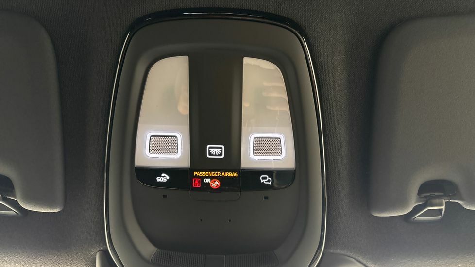 Volvo XC40 B4 Ultra Dark Mhev Sun Roof 21 Alloys Pilot Assi White #32