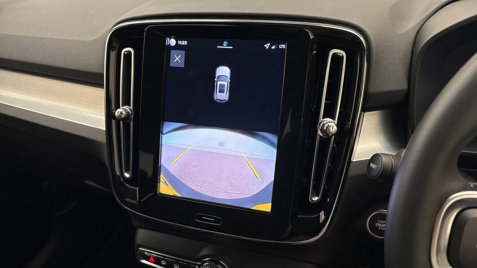 Volvo XC40 B4 Ultra Dark Mhev Sun Roof 21 Alloys Pilot Assi White #41