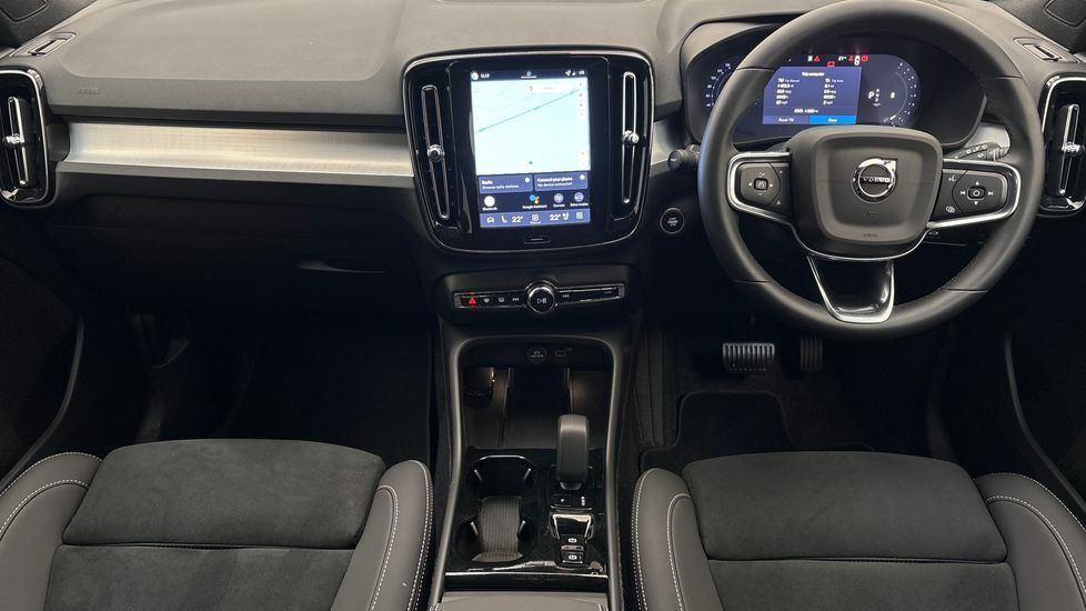 Volvo XC40 B4 Ultra Dark Mhev Sun Roof 21 Alloys Pilot Assi White #10