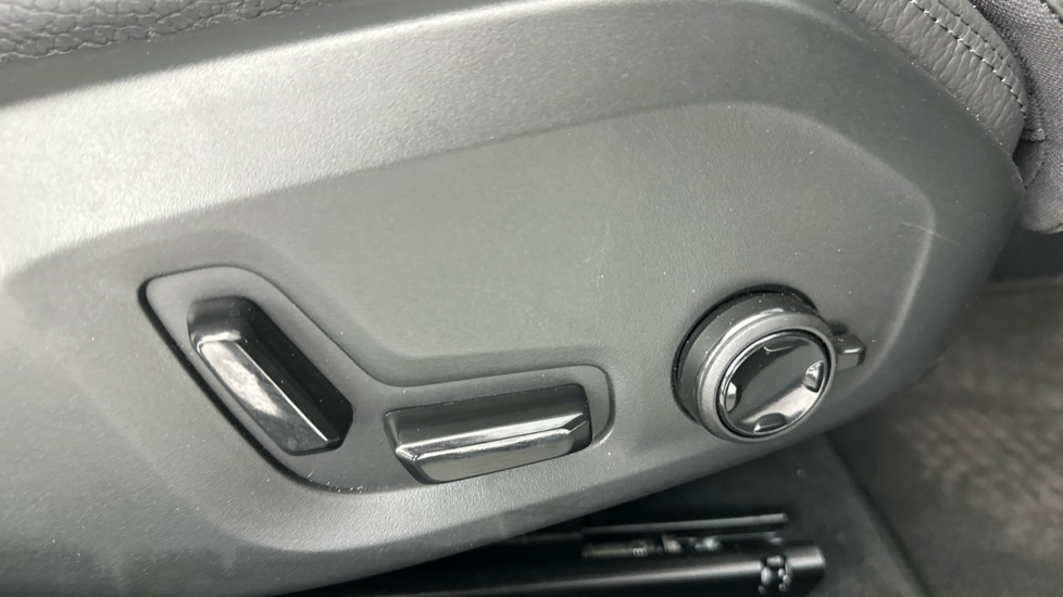 Volvo V60 Ultra, T8 Awd Plug-in Hybrid, Dar Blue #21