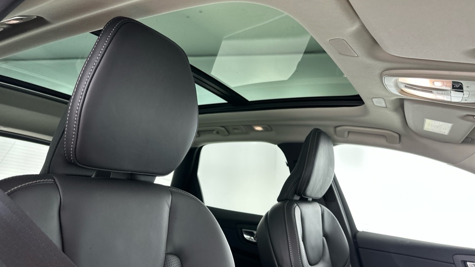 Volvo XC60 Plus, T6 Awd Plug-in Hybrid, Dark #21