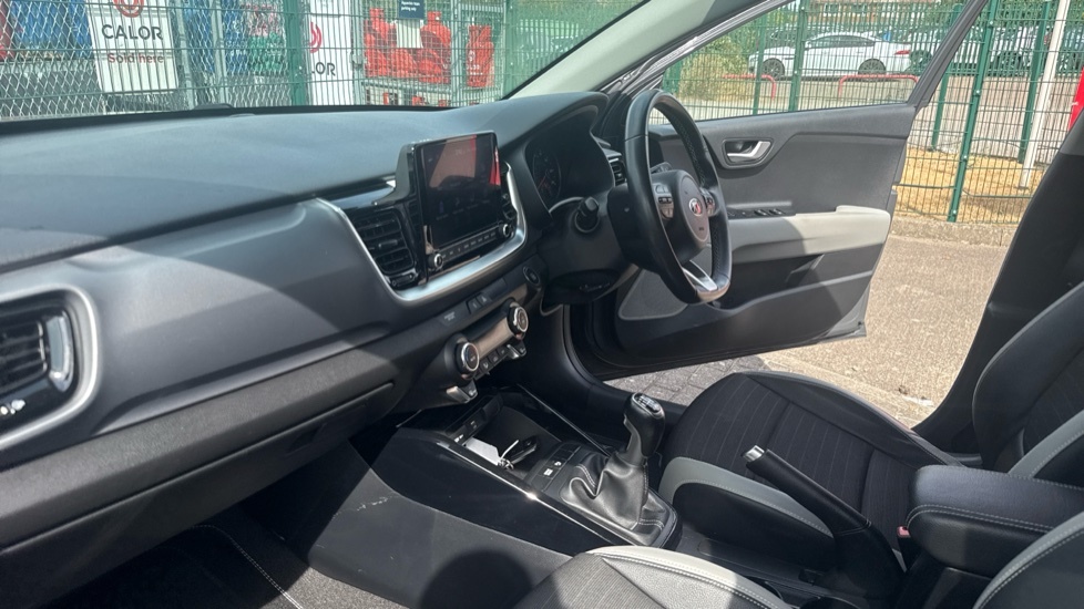 Kia Stonic 1.0 T Gdi Mhev Gt Line Suv Hybrid Manua Black #43