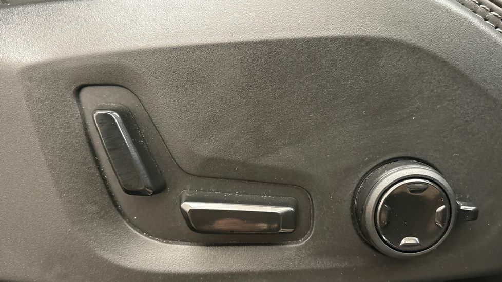 Volvo XC90 Recharge Ultimate, T8 Awd Plug-in Hybridpan Roof- Grey #28