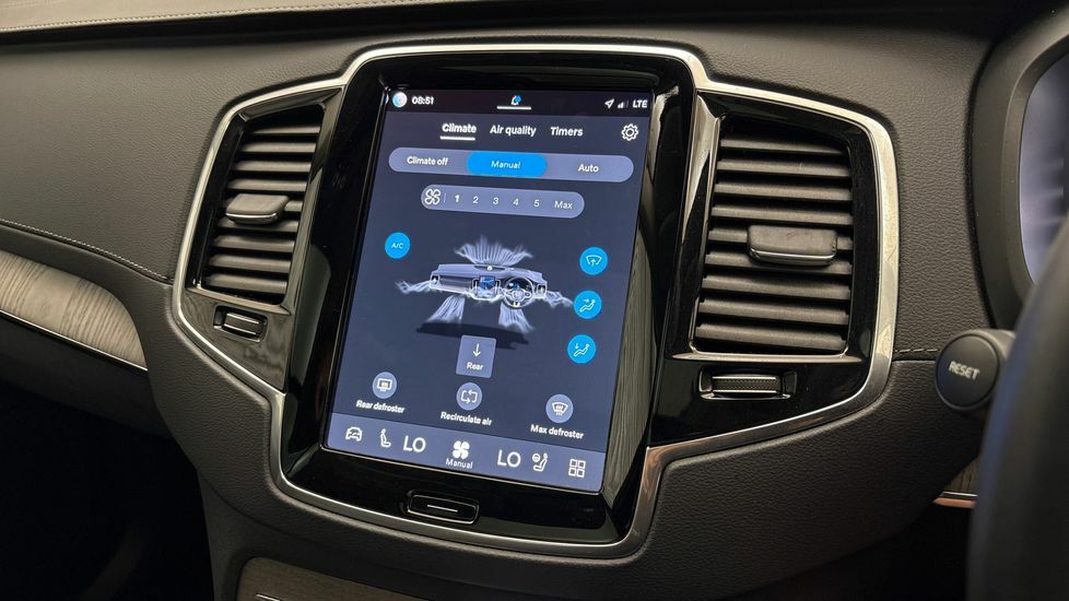 Volvo XC90 Recharge Ultimate, T8 Awd Plug-in Hybridpan Roof- Grey #39