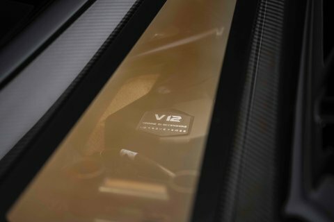Lamborghini Aventador Aventador V12 S-a Yellow #51