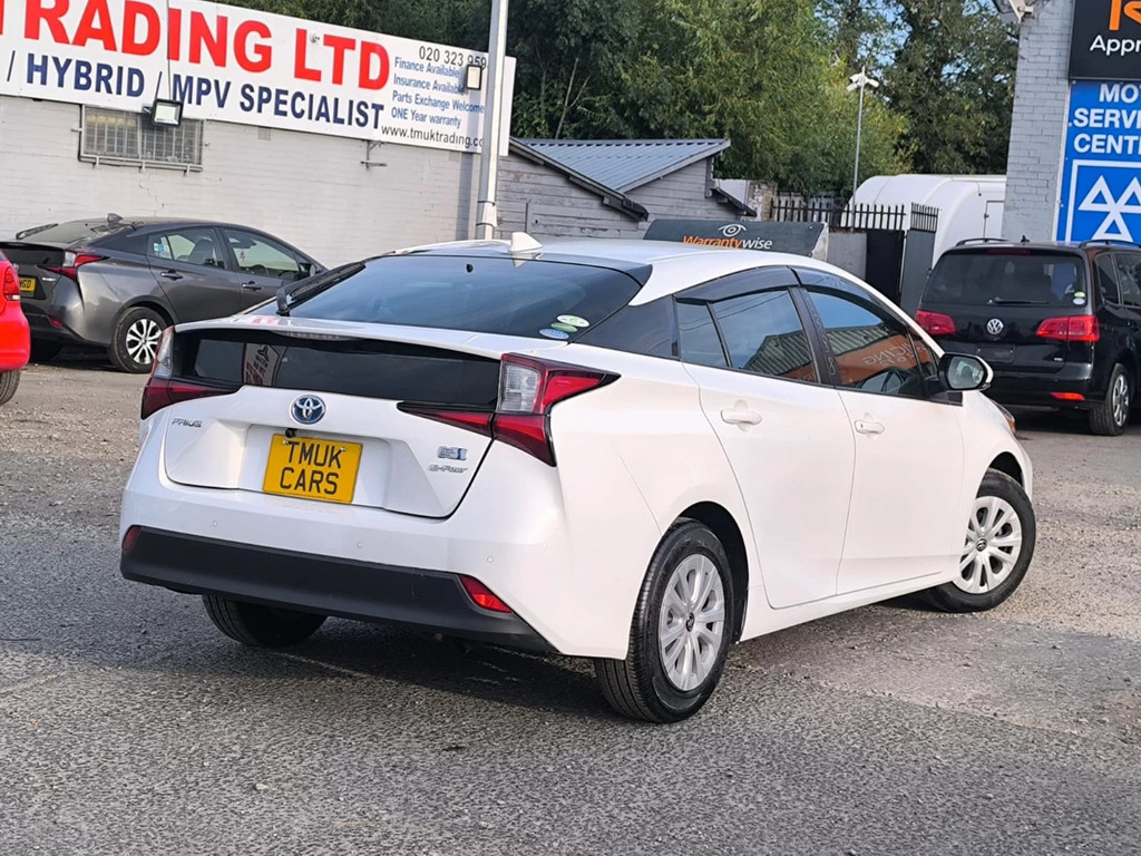 Toyota Prius 1.8 Hybrid 202020 5 Seats Ulez Free Fresh I White #3