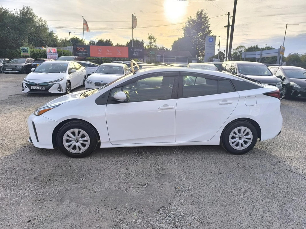Toyota Prius 1.8 Hybrid 202020 5 Seats Ulez Free Fresh I White #5