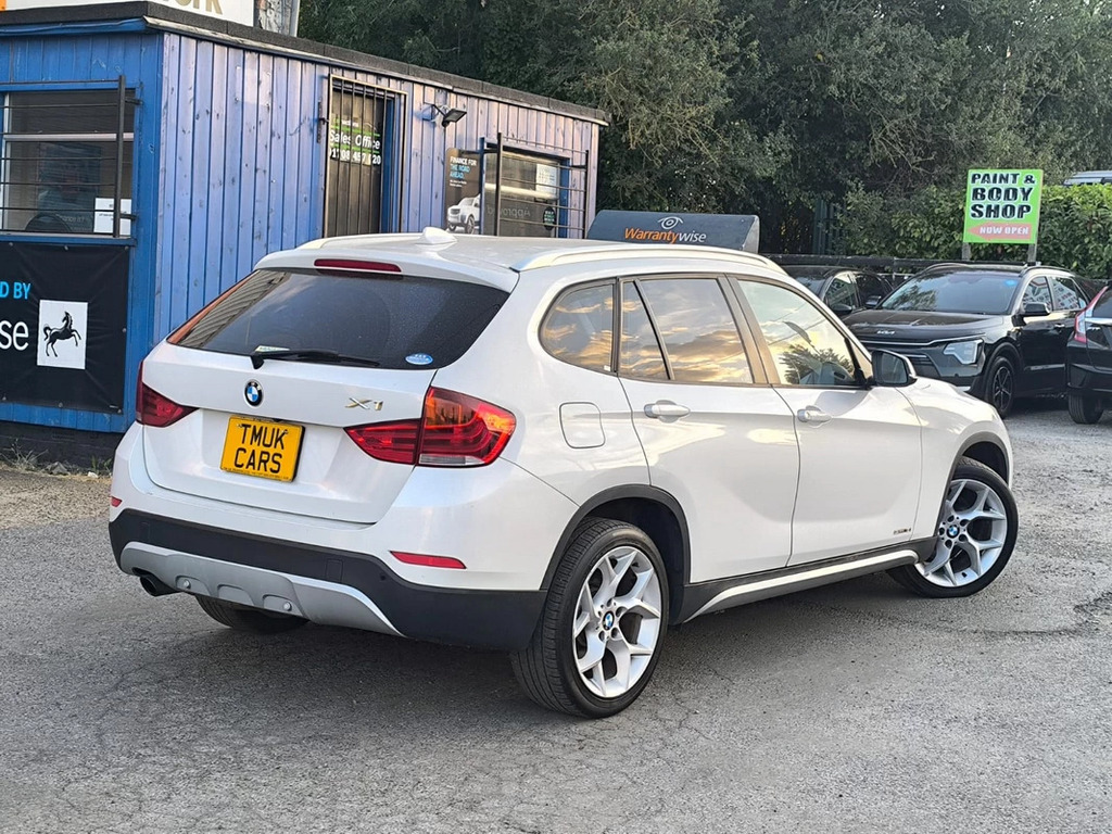 BMW X1 2.0 201515 5 Seats Suv Ulez White #3