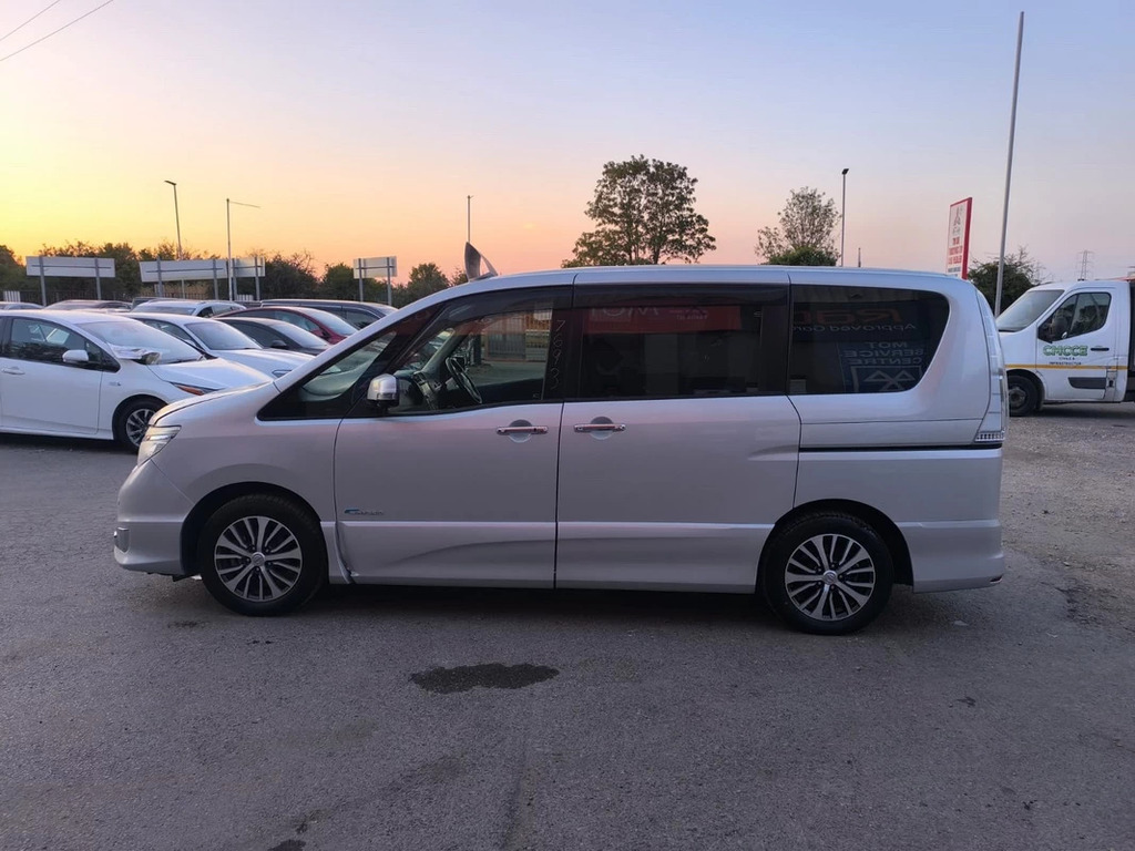 Nissan Serena 2.0 Hybrid 201515 Highway Star S-hybri EU15EBP Silver #5