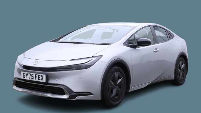 Toyota Prius 2.0 Plugin Hybrid 202575 Vvti 13.6 Kwh 5 Seats 5 Silver #2