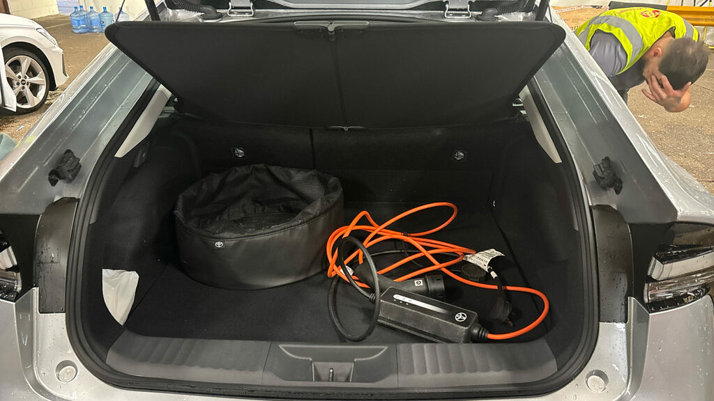 Toyota Prius 2.0 Phev Design Cvt Silver #12