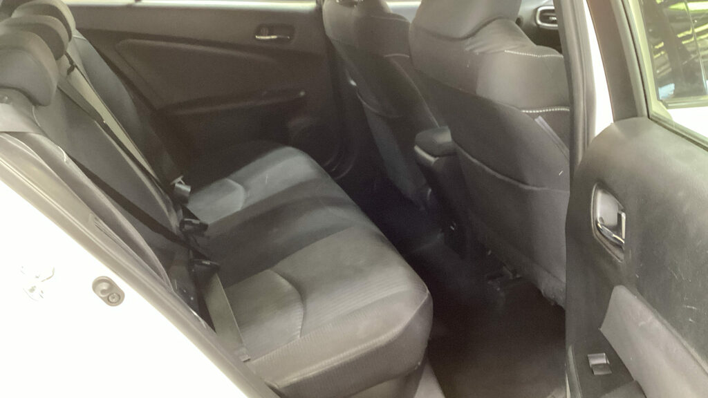 Toyota Prius 1.5 Cvt White #9