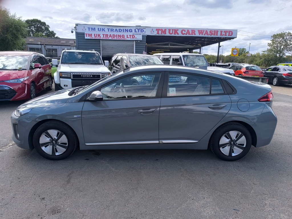 Hyundai Ioniq 1.6 Hybrid 201969 H-gdi Se Connect Hatchback 5 S Grey #2