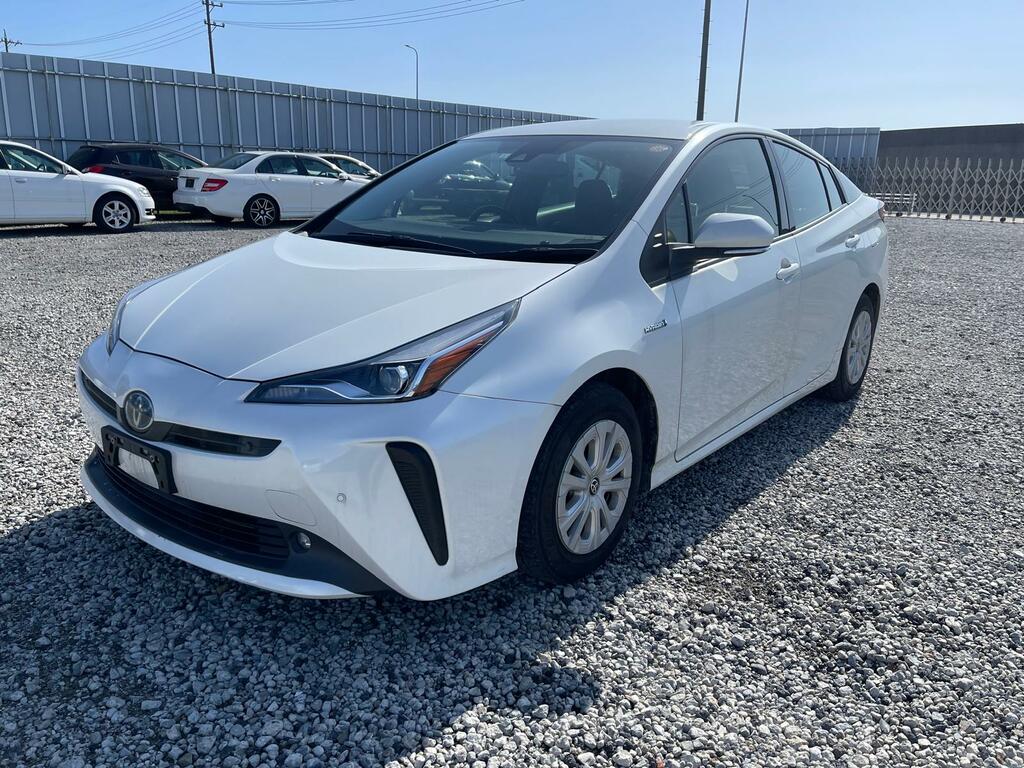 Toyota Prius 1.8 Hybrid 202020 Active 5 Seats Ulez Free White #2