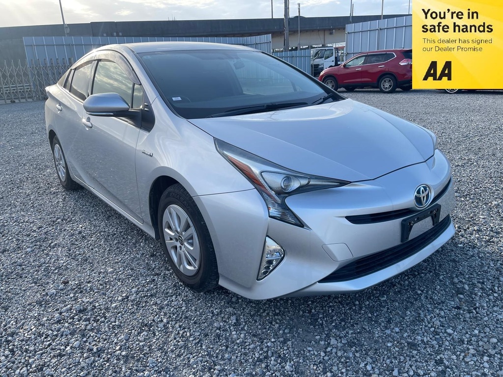 Toyota Prius 1.8 Hybrid 201818 5 Seats Ulez Free Fresh I Silver