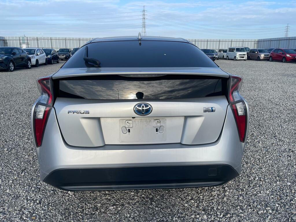 Toyota Prius 1.8 Vvti Excel Euro 6 Ss Cvt White #8