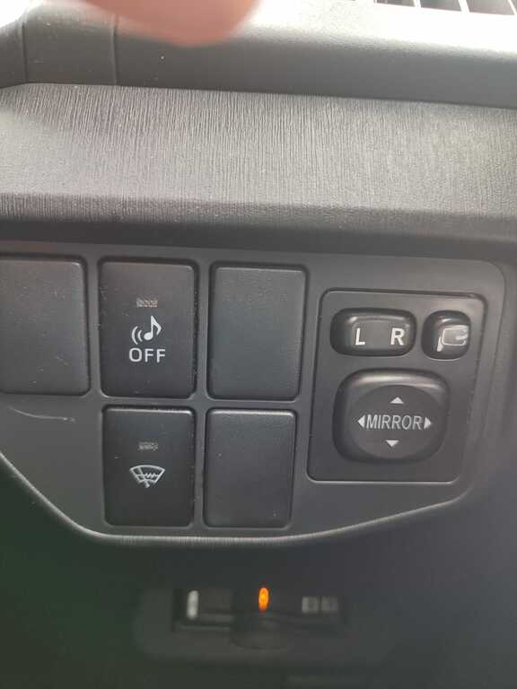 Toyota Prius 1.8 Vvt-h Icon Cvt Black #16