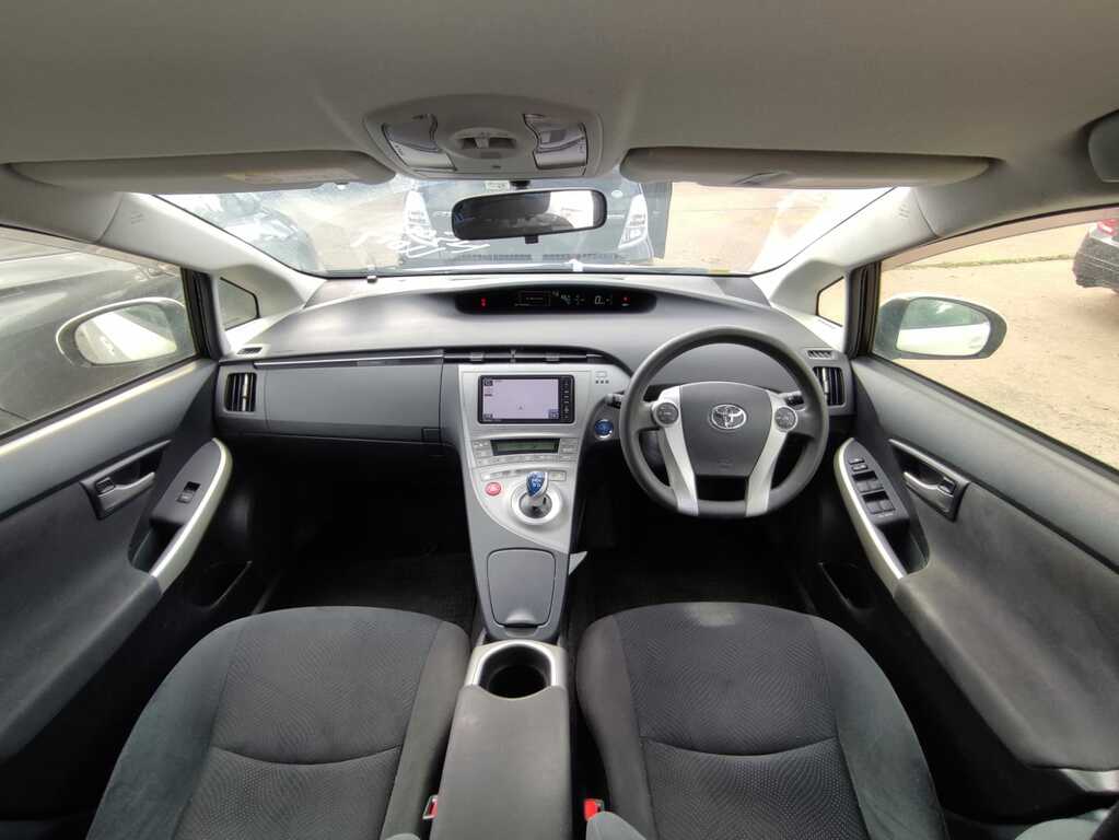 Toyota Prius 1.8 Vvt-h Icon Cvt Black #10