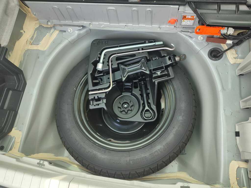 Toyota Prius 1.8 Vvt-h Icon Cvt Black #23