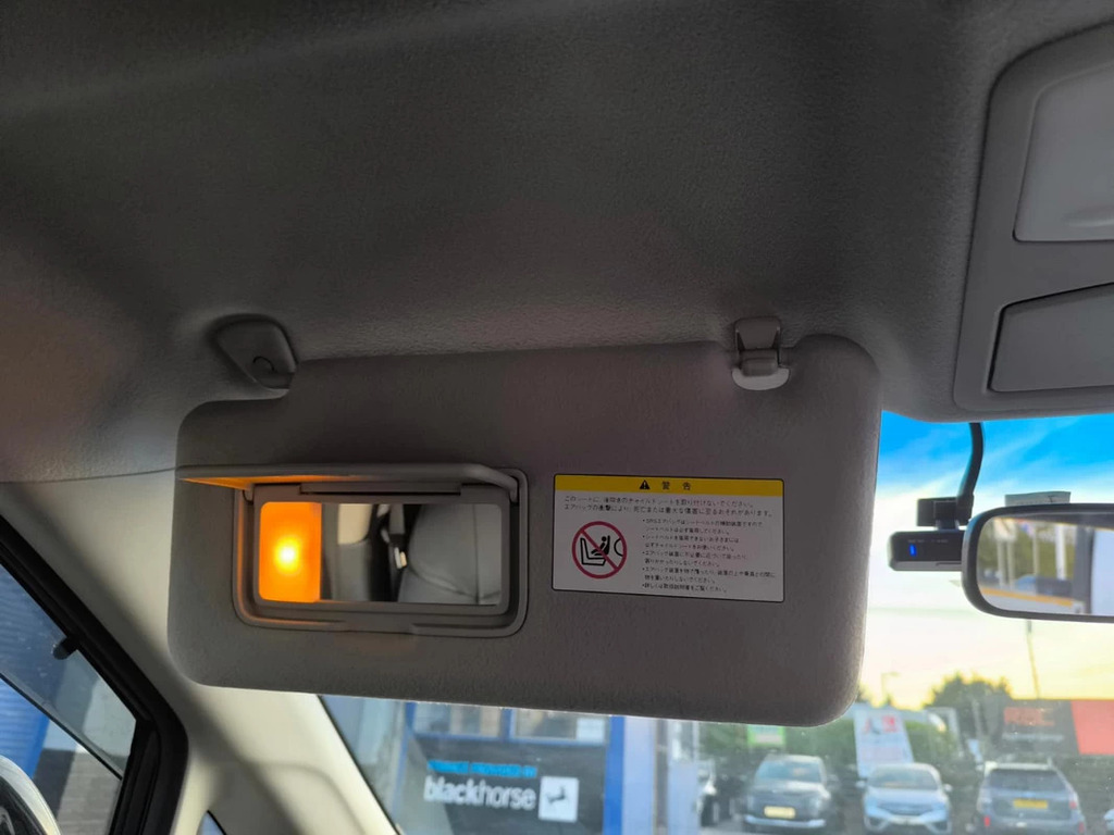 Nissan Elgrand 3.5 White #32