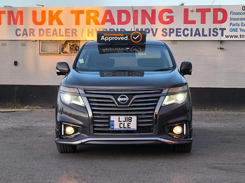 Nissan Elgrand 3.5 White #7