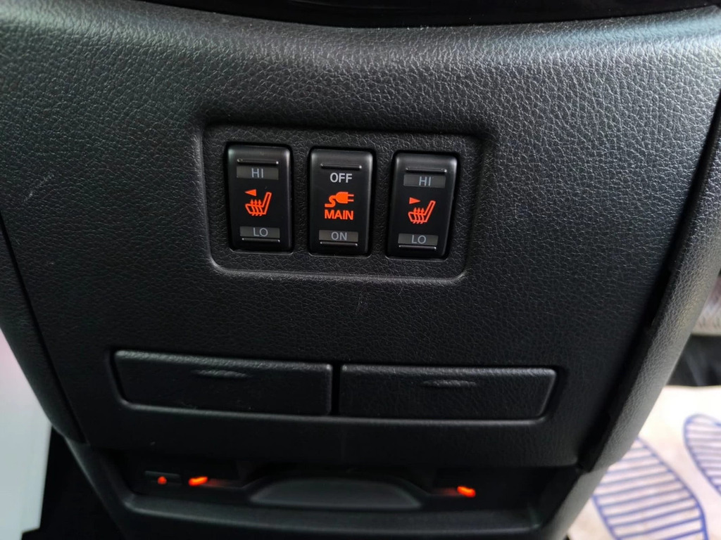 Nissan Elgrand 3.5 White #23