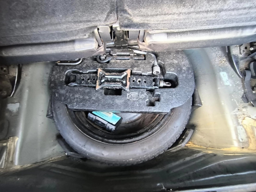 Toyota Prius+ 1.8 Vvti Icon Cvt Black #33