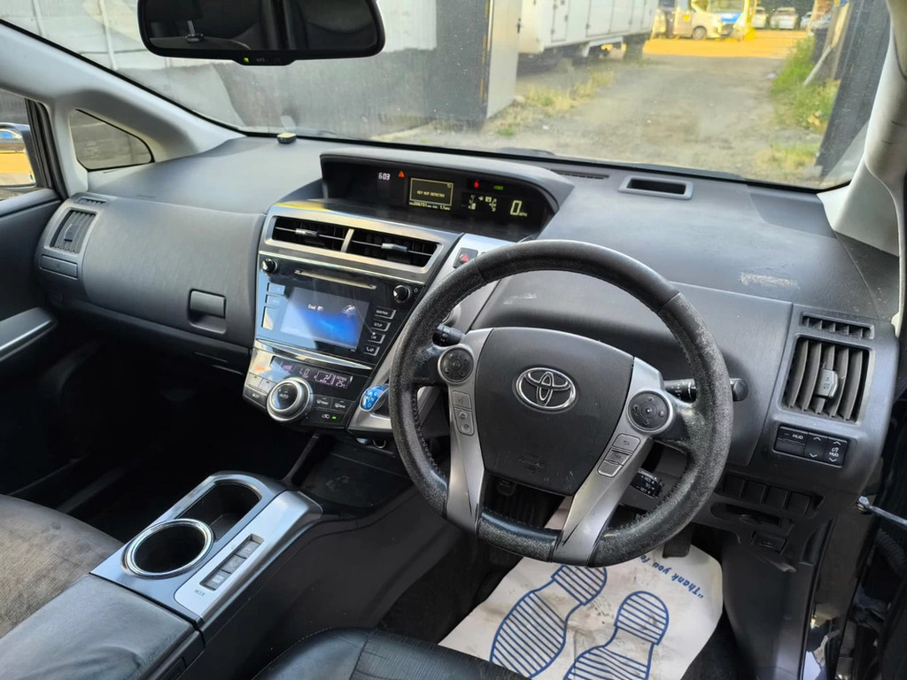 Toyota Prius+ 1.8 Vvti Icon Cvt Black #10