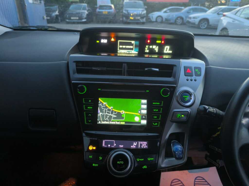 Toyota Prius+ Vvt-h Business Edition Plus Silver #15