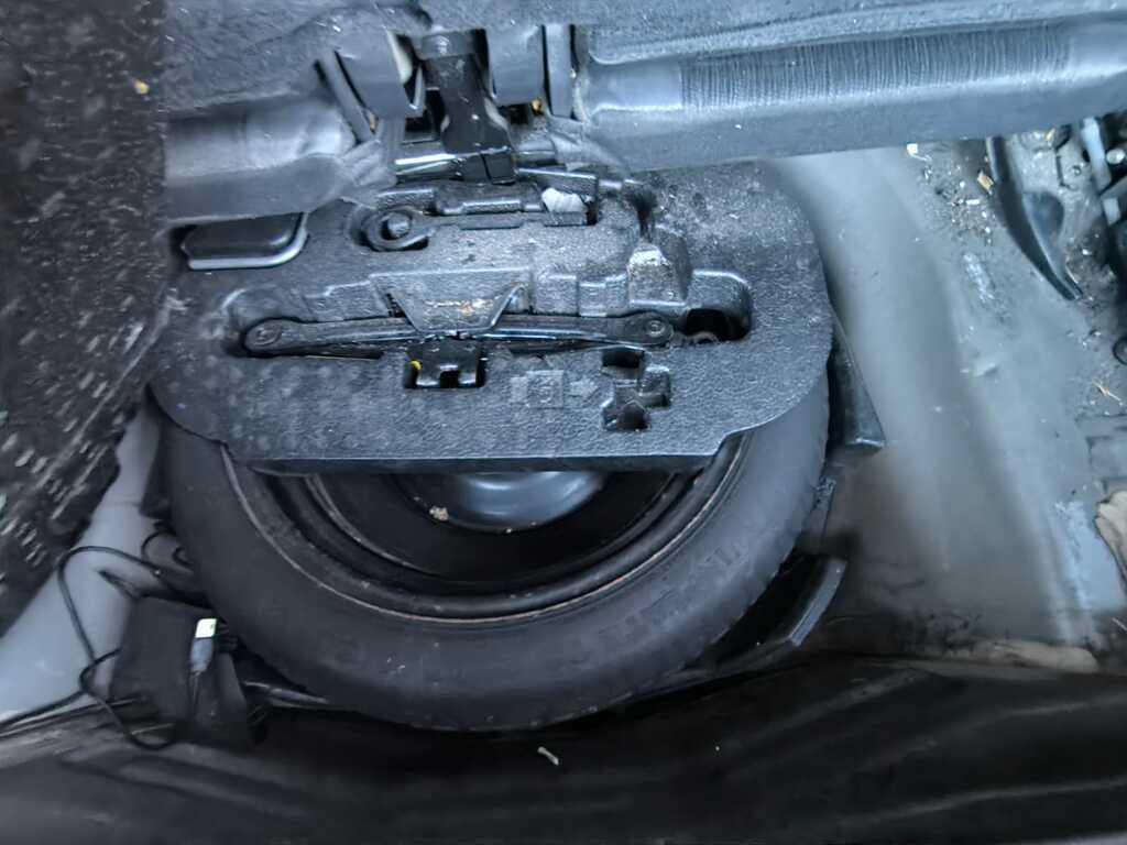 Toyota Prius+ 1.8 Vvt-h Excel Cvt Euro 6 Ss Silver #31