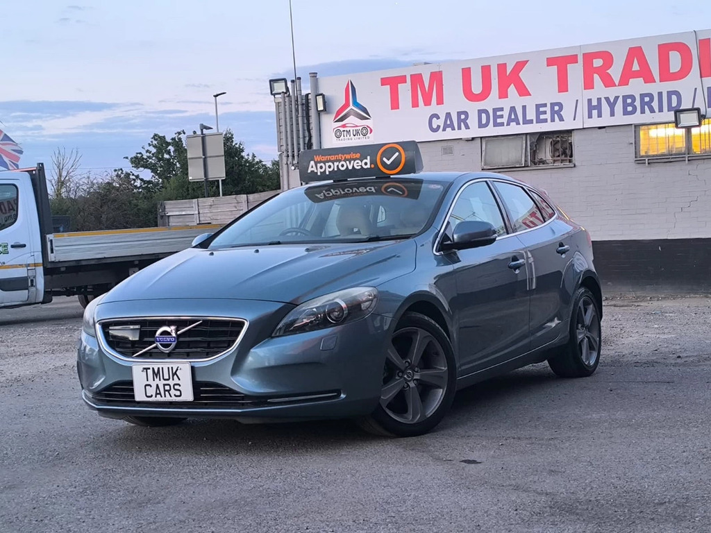 Volvo V40 1.6 201313 T4 Se 5 Seats Hatchb Blue #2
