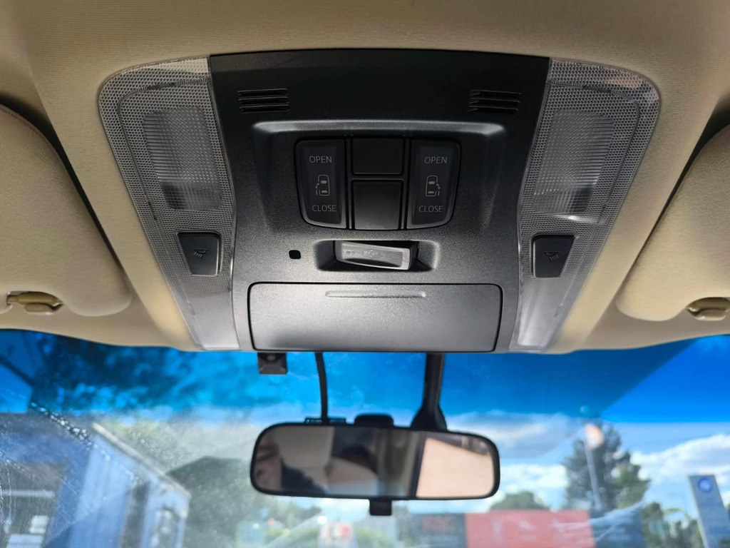 Toyota Alphard 2.5 Premium Edition-leather-sunroof Black #28