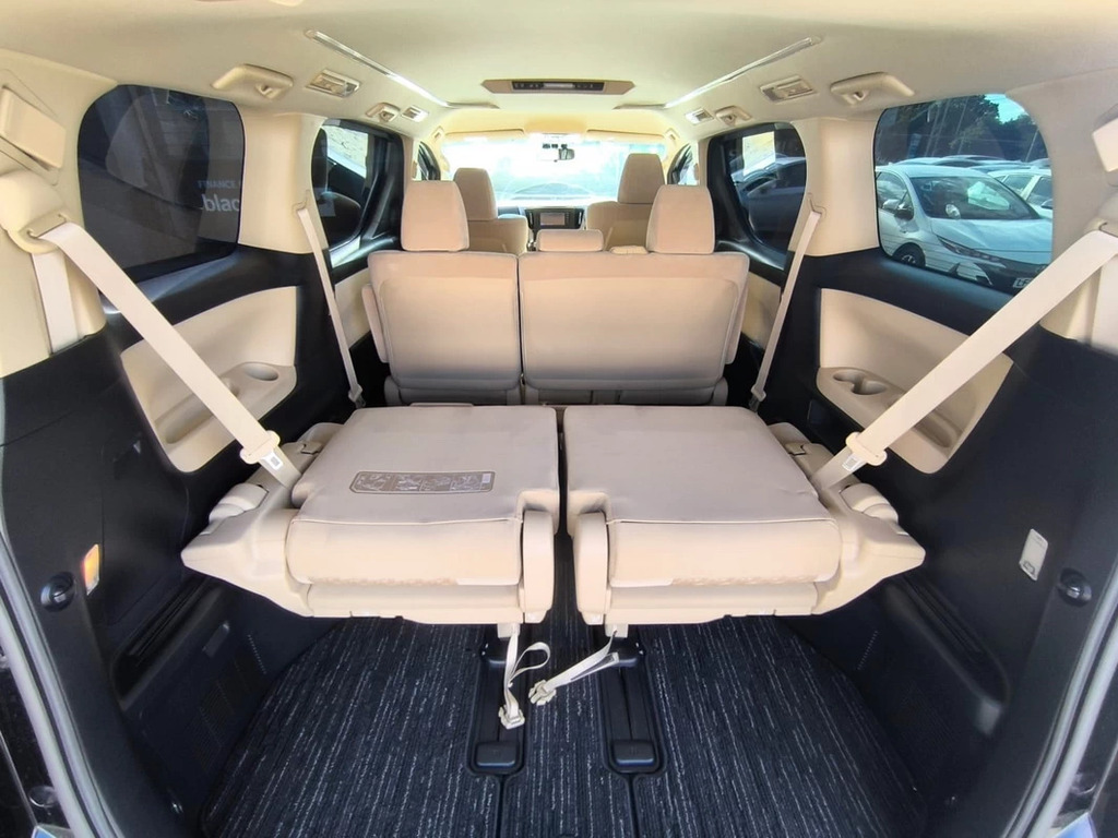 Toyota Alphard 2.5 Premium Edition-leather-sunroof Black #31