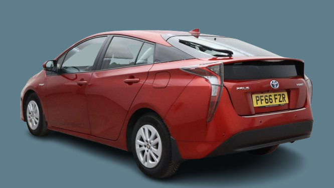Toyota Prius 1.8 Hybrid 201666 Active 5 Seats Ulez Free Red #4