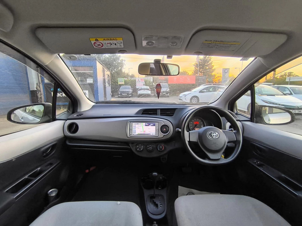 Toyota Yaris 1.33 Vvt-i Tr  #12