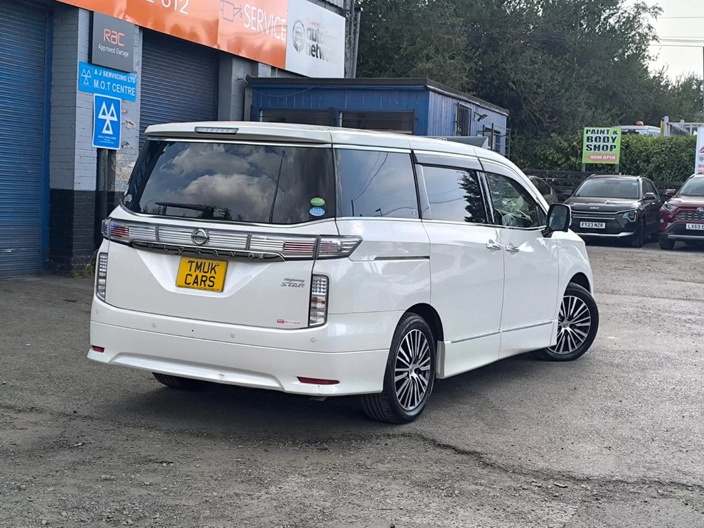 Nissan Elgrand 3.5 201868 7 Seats 2 Keys P White #3