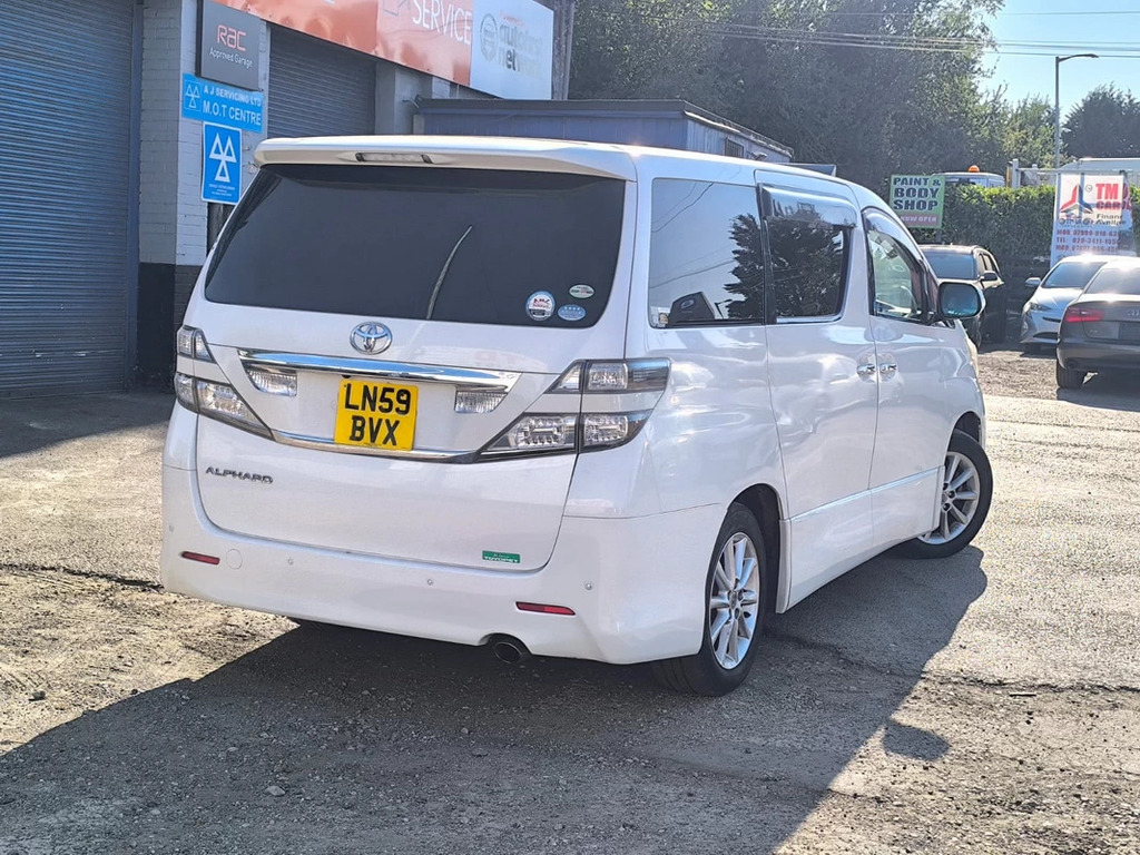 Toyota Alphard 2.4 201059 7 Seats Mpv Roof Led Tv Ul White #3