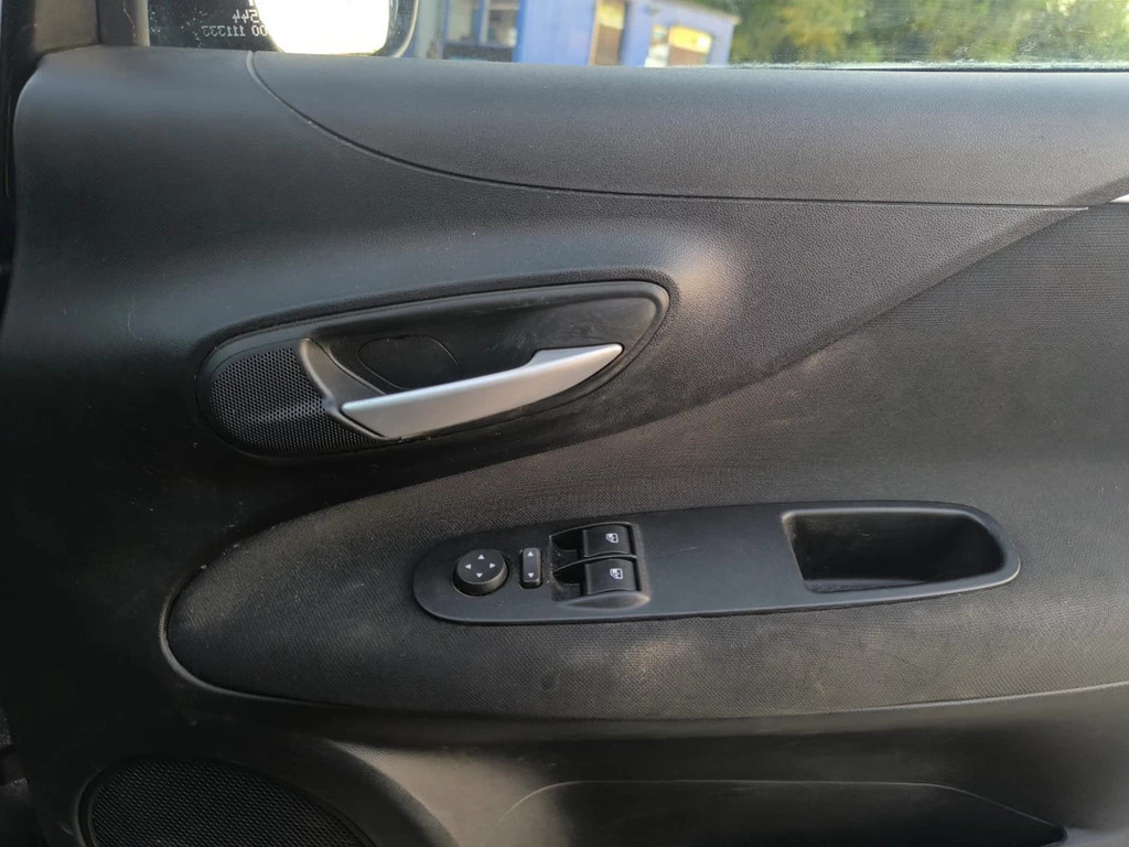 Fiat Punto 1.4 Gbt Euro 5 Ss White #24