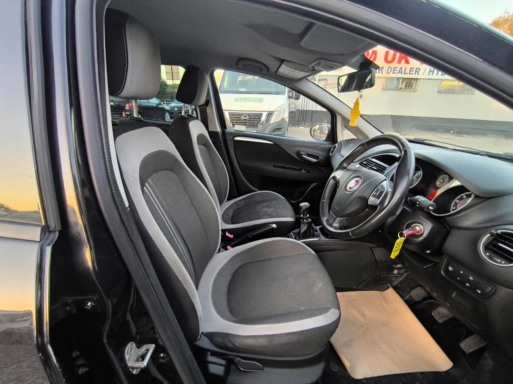 Fiat Punto 1.4 Gbt Euro 5 Ss White #8