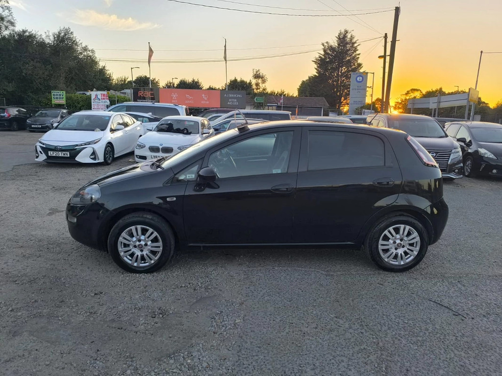 Fiat Punto 1.4 Gbt Euro 5 Ss White #5