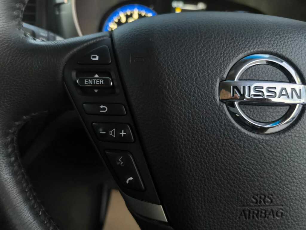 Nissan Elgrand 250 Highway Star Urban Selection White #18