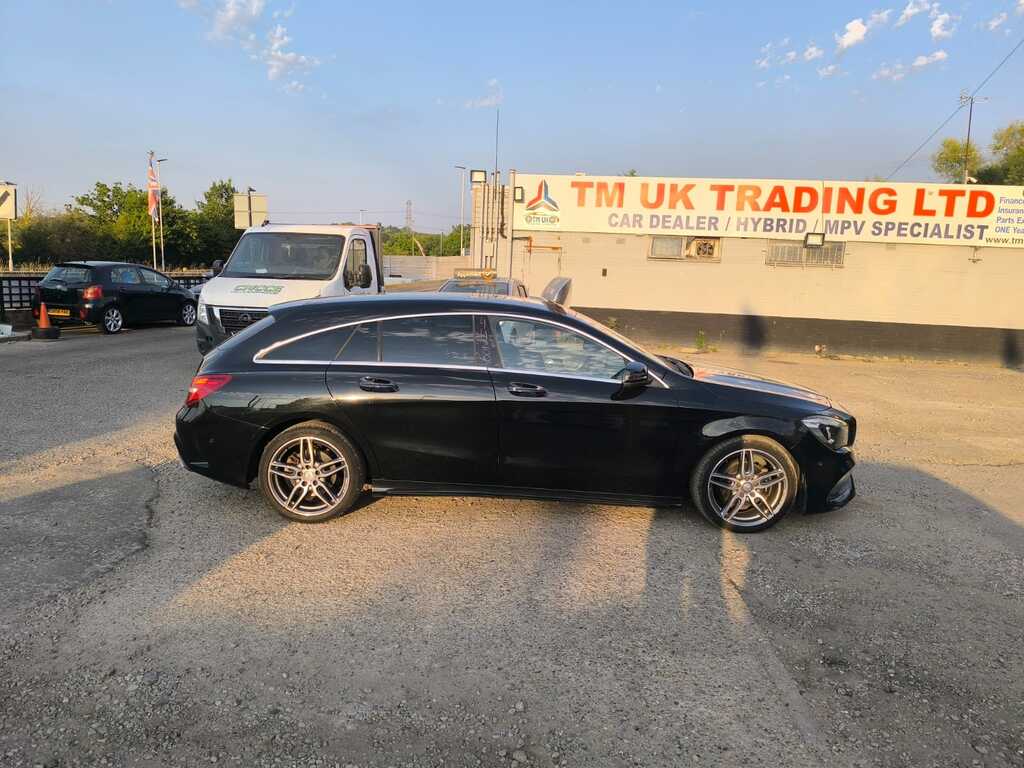 Mercedes-Benz CLA Class 180 1.6 201766 Shooting Breake Black #4