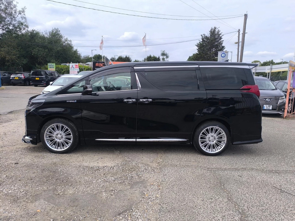 Toyota Alphard 2.4 Hybrid 201767 Executive 7 Seats Black #6
