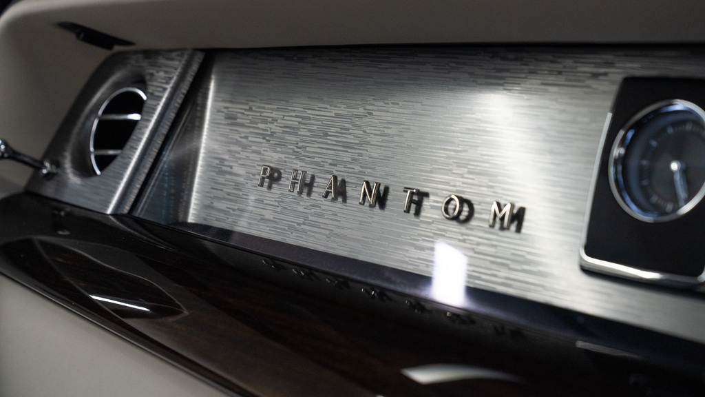 Rolls-Royce Phantom Phantom Auto Silver #32