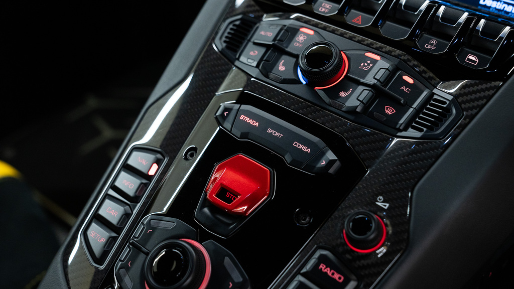 Lamborghini Aventador Lp 750-4 Superveloce Roadster #37