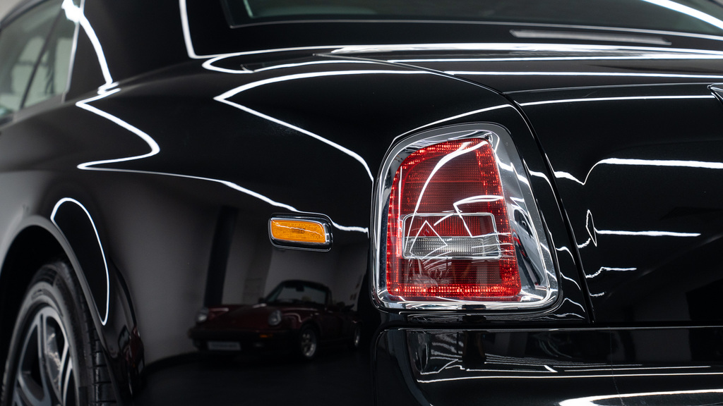 Rolls-Royce Phantom Drophead Black #17