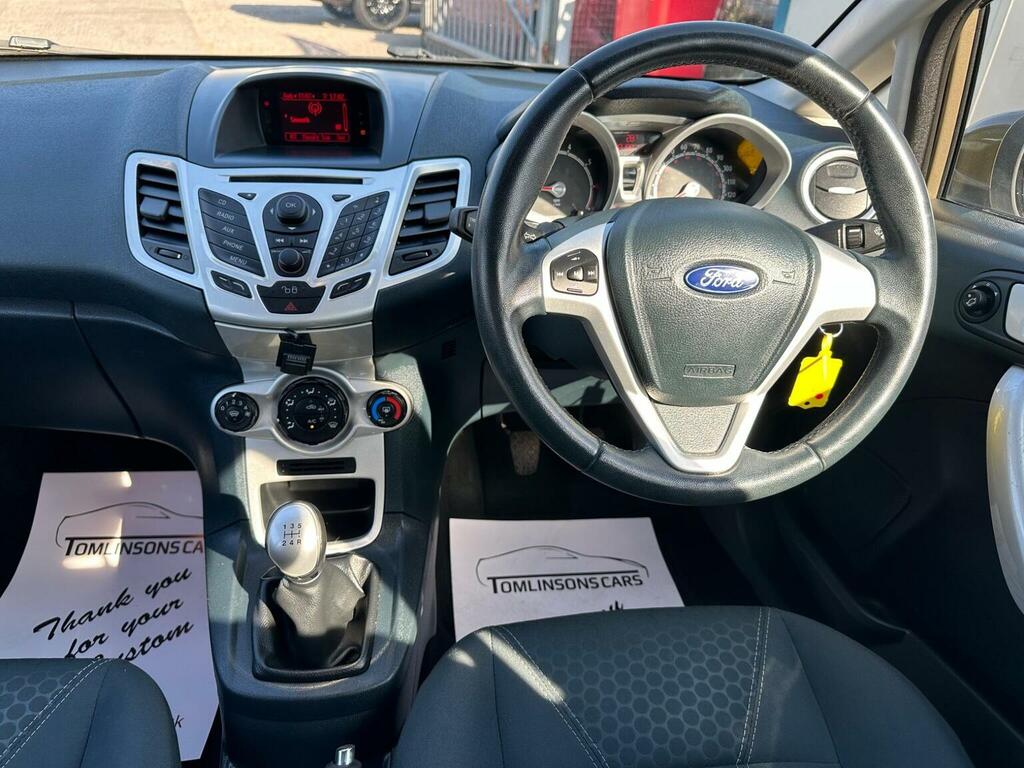 Ford Fiesta 1.25 Zetec Hatchback 129 Gkm, Black #25