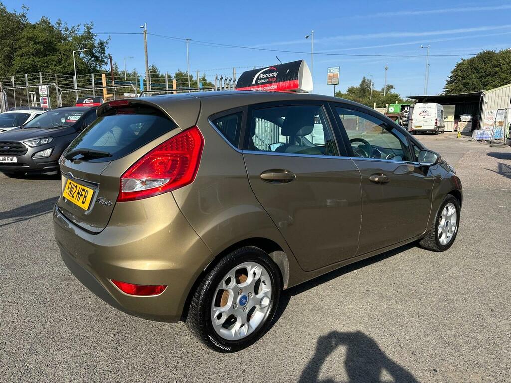 Ford Fiesta 1.25 Zetec Hatchback 129 Gkm, Black #8