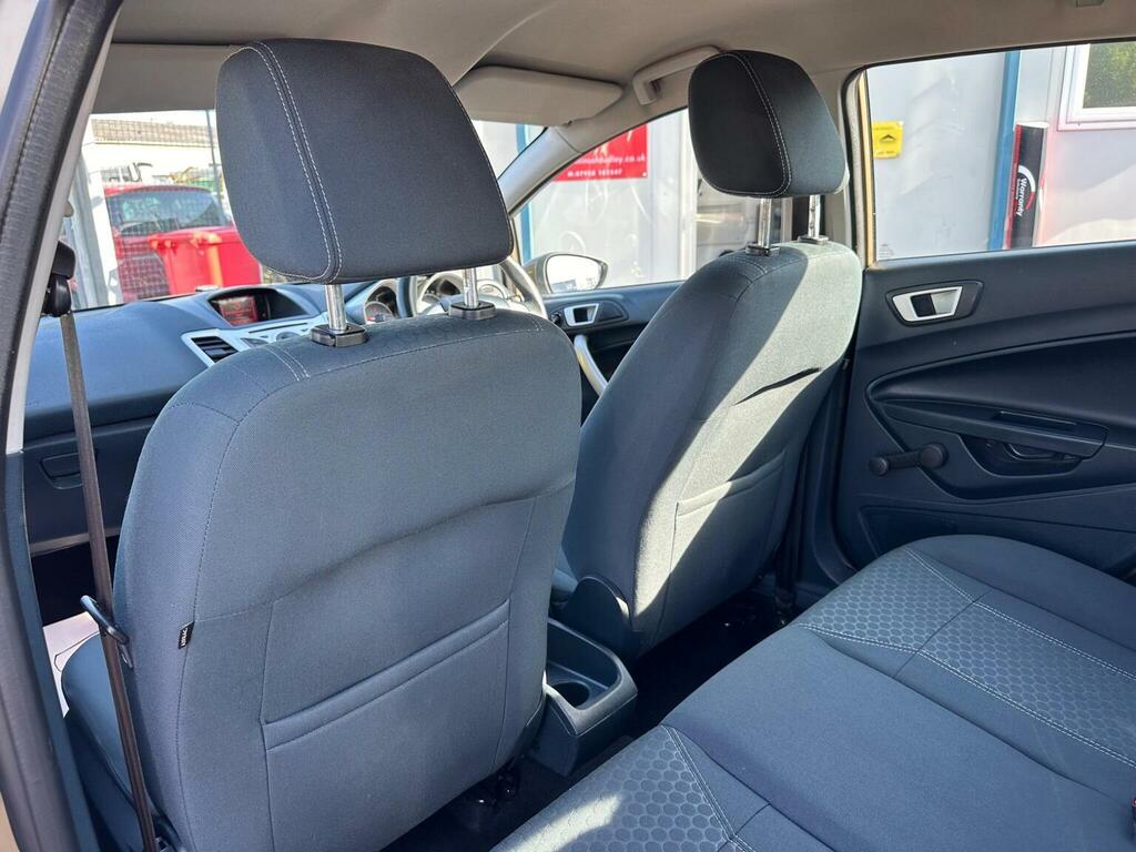 Ford Fiesta 1.25 Zetec Hatchback 129 Gkm, Black #13